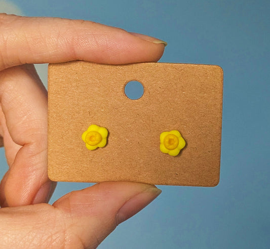 Daffodil Stud Earrings